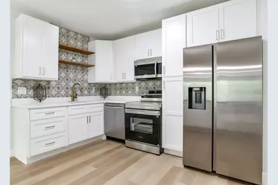 2753 Valencia Drive, Sarasota, FL 34239 - Photo 29