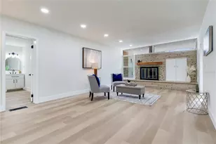 2753 Valencia Dr, Sarasota, FL 34239 - Photo 13