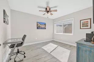 6747 Cape Hatteras Way NE, Saint Petersburg, FL 33702 - Photo 15
