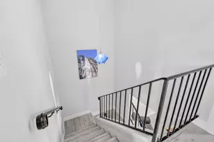 6747 Cape Hatteras Way NE, Saint Petersburg, FL 33702 - Photo 15