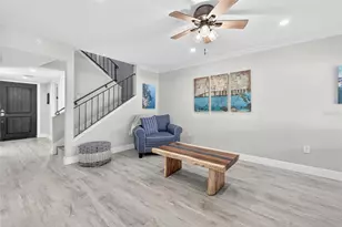 6747 Cape Hatteras Way NE, Saint Petersburg, FL 33702 - Photo 11