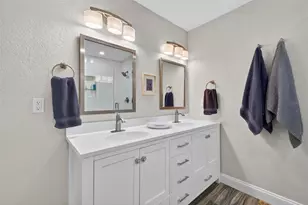 6747 Cape Hatteras Way NE, Saint Petersburg, FL 33702 - Photo 27