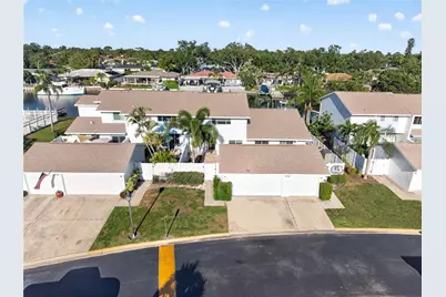 6747 Cape Hatteras Way NE #3, Saint Petersburg, FL 33702 - Photo 1