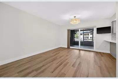 6257 Cape Hatteras Way NE #5, Saint Petersburg, FL 33702 - Photo 9