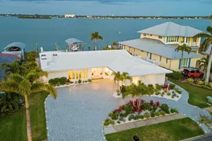 631 Harbor Is, Clearwater Beach, FL 33767 - Photo 5