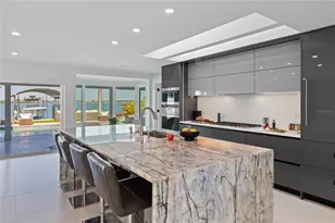 631 Harbor Is, Clearwater Beach, FL 33767 - Photo 13
