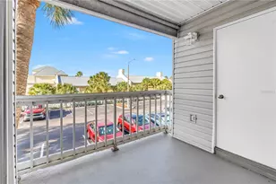 6939 Stonesthrow Cir N, Saint Petersburg, FL 33710 - Photo 5