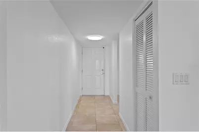 10399 Paradise Boulevard #106B, Treasure Island, FL 33706 - Photo 5