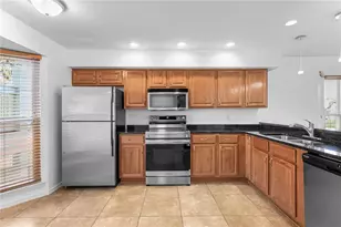 10399 Paradise Blvd, Treasure Island, FL 33706 - Photo 13