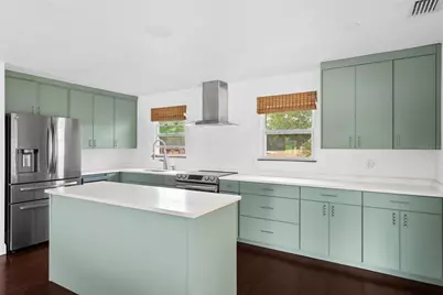 2700 44th Street S, Gulfport, FL 33711 - Photo 11