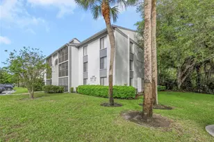 1308 Pine Ridge Cir E, Tarpon Springs, FL 34688 - Photo 1