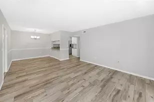 1308 Pine Ridge Cir E, Tarpon Springs, FL 34688 - Photo 11