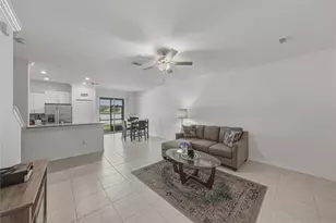 30688 Veridian Wy, Wesley Chapel, FL 33543 - Photo 5
