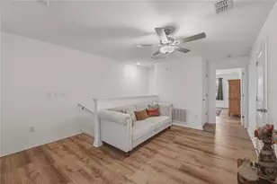 30688 Veridian Wy, Wesley Chapel, FL 33543 - Photo 19