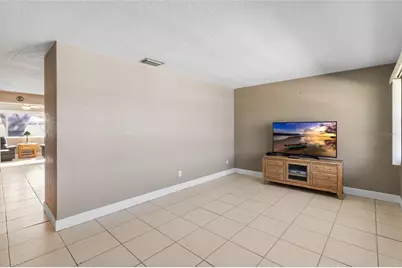 7001 18th Street N, Saint Petersburg, FL 33702 - Photo 7