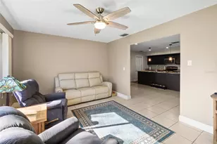 7001 18th St N, Saint Petersburg, FL 33702 - Photo 17