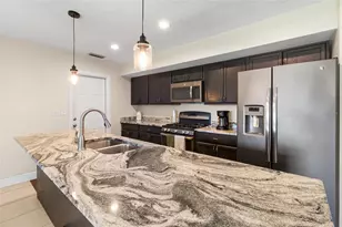 7001 18th St N, Saint Petersburg, FL 33702 - Photo 11