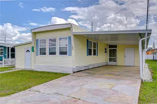 38634 Lansing Ave, Zephyrhills, FL 33542 - Photo 41