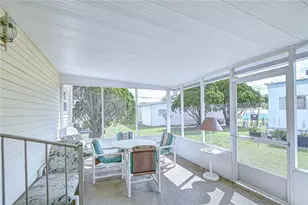 38634 Lansing Ave, Zephyrhills, FL 33542 - Photo 3