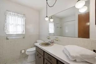 140 Patlin Cir E, Largo, FL 33770 - Photo 25