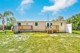 10301 Hudson Ave, Hudson, FL 34669 - Photo 29