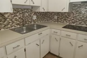 2331 Finlandia Ln, Clearwater, FL 33763 - Photo 13