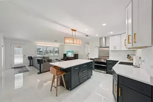 13133 Dorchester Dr, Seminole, FL 33776 - Photo 11