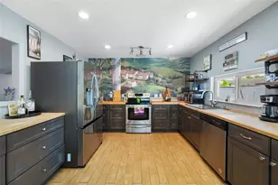 2424 Osprey Ave, Palm Harbor, FL 34683 - Photo 11