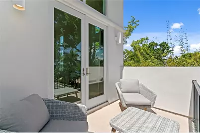 325 22nd Avenue NE, Saint Petersburg, FL 33704 - Photo 43