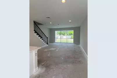 7789 93rd Street N, Seminole, FL 33777 - Photo 5