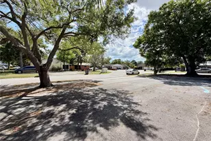 2761 62nd Terrace N, Saint Petersburg, FL 33702 - Photo 3