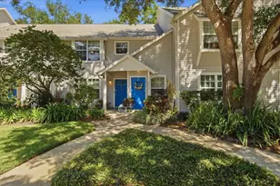 3213 Valley Oaks Dr, Tampa, FL 33618 - Photo 3