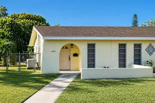 5219 17th Ave S, Gulfport, FL 33707 - Photo 1