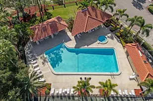 2511 Hammock Ct, Clearwater, FL 33761 - Photo 3