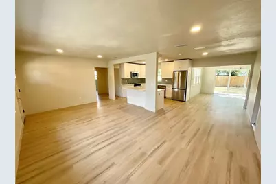 644 Manor Drive W, Dunedin, FL 34698 - Photo 7