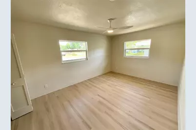 644 Manor Drive W, Dunedin, FL 34698 - Photo 15