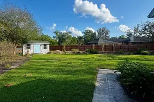 1709 Sakura Dr, Valrico, FL 33596 - Photo 5