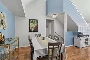 10576 Windsor Lake Ct, Tampa, FL 33626 - Photo 9