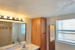 1365 Drew St, Clearwater, FL 33755 - Photo 11