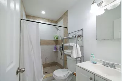 8006 Jackson Springs Road, Tampa, FL 33615 - Photo 19