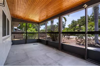 5135 101st Street N, Saint Petersburg, FL 33708 - Photo 5
