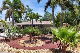 5135 101st St N, Saint Petersburg, FL 33708 - Photo 3