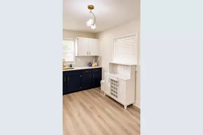 2109 E Navajo Avenue, Tampa, FL 33612 - Photo 9
