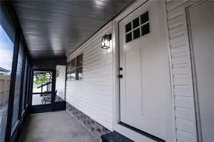 5150 76th St N, Saint Petersburg, FL 33709 - Photo 5