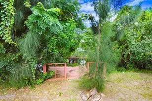 14606 Coral Dr, Hudson, FL 34667 - Photo 9