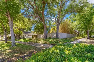 230 27th St N, Saint Petersburg, FL 33713 - Photo 3