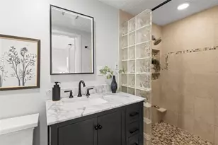 230 27th St N, Saint Petersburg, FL 33713 - Photo 19