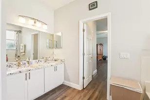 5504 Lake Leta Blvd, Tampa, FL 33624 - Photo 29