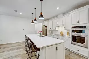 2824 Quail Crst Ct, Valrico, FL 33594 - Photo 7