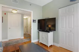 219 4th Ave N, Saint Petersburg, FL 33701 - Photo 11